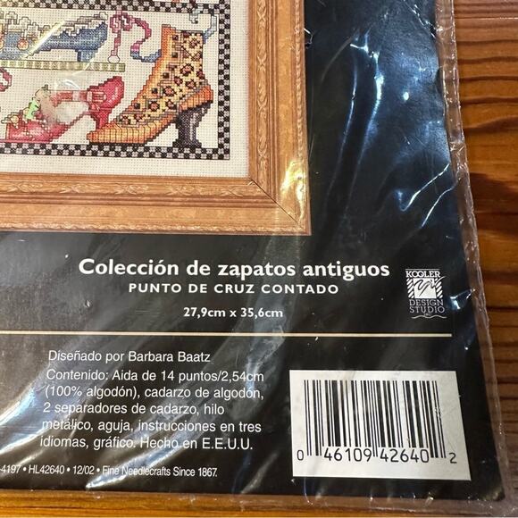 Vintage Bucilla Counted Cross Stitch ANTIQUE SHOE COLLECTION Size  11" X 14" - Picture 2 of 6